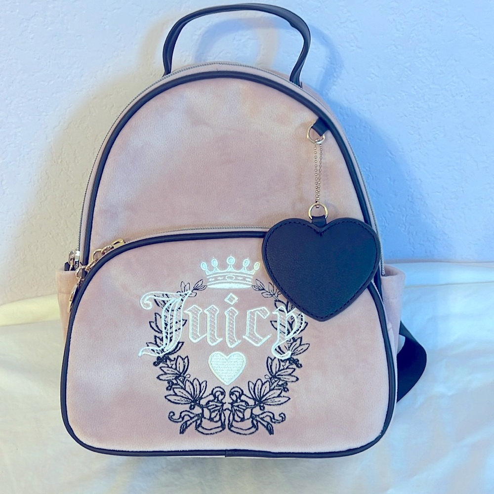 Juicy Couture Mini backpack!! 🤎 🤍